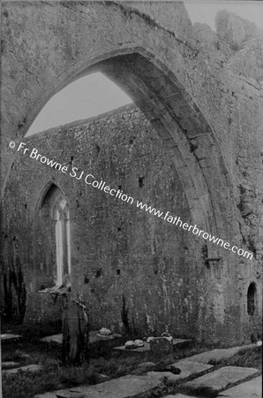 QUINN ABBEY  TRANSEPT ARCH CUT THROUGH CASTLE WALL